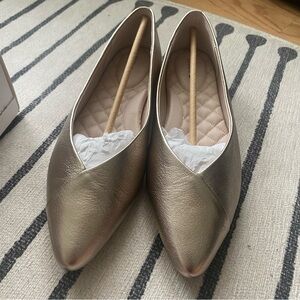 Birdies - Goldfinch - sz 9 - NIB